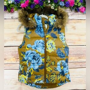 Offline by Aerie Floral Print Full Zip Hooded Quilted Puffer Vest XS NEW